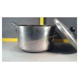 Stock Pot w/ lid