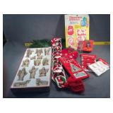 Christmas figurines, decorations & table cover