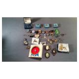 Fashion Pins, Broaches & Tie Pins