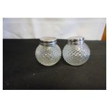Pair of Vtg Pressed Glass S&P Shakers