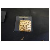 NIP Fashion Pin