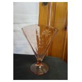 Vtg Pink Pressed Glass Fan Vase/Decor