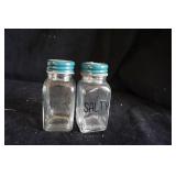 Set of S&P Shakers Glass