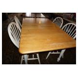 4 Top Wooden Kitchen Table w/4 Chairs