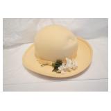 Georgi Hat with White Flowers
