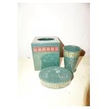 Three Piece Bathroom Set