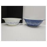Pyrex Bowls 444 & 443