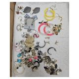 Costume Jewelry Earrings Lot