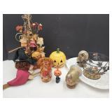 Nice Tote with Ceramic Pumkins, Fall Decor +