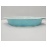 Pyrex 1.5 Quart VGC Divided Dish VGC