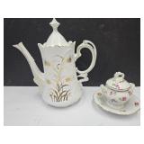 Lefton Teapot & Lefton Sugar Dish