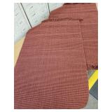 2 Throw Rugs 24 x 37'