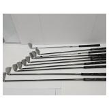 Right Handed Calloway Golf Clubs & 2 Titleist