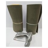 2 Rubber Mats & Sz. 3 Hunter Boots