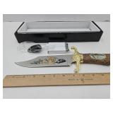Wolf Knife w/Stand