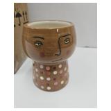 Total of 4 Ceramic Planters 4 1/2" high