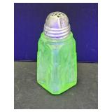 VTG Hazel Atlas Uranium Glass Shaker