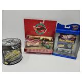 NIP Real Riders Hot Wheel & Mooneyes &b Holiday