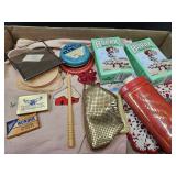 VTG Change Purse, Mirror, Tins +