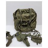 U.S. Military Back Pack w/Smaller Field Bags