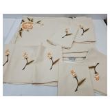 Linen Tablecloth 54 X78 W 8 Napkin New or Like New