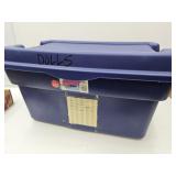 Rubbernmaid Storage Tote