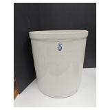6 Gal Primitive Crock Slight Cracks