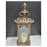 Ornate Metal Lantern w  Curved Glass  20'