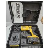 DeWalt 18V NICE Drill w/Battery Charger & Case
