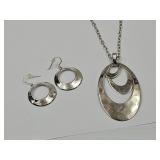 RLM 925 Sterling  24" Chain & LG Pendant & Earrins