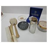 Royal Doulton, Dresser Set Comb Brush +