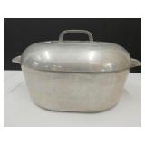 Wagner Aluminum Roaster 13" w  with Trivet