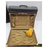VTG Luggage 21" & Star Flight 24" Suitcase