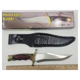 Hunting Knife NIB wood colored handle w Sheath