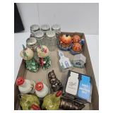 VTG Lot of Salt & Pepper Shakers Christmas,++