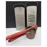Primitive Juicer & Grater