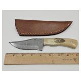 Damascus Knife w/Case
