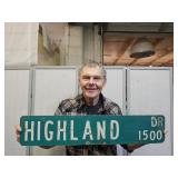 HIGHLAND DR 2 Sided Street Sign 30"