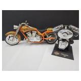 Harley-Davidson Twin Cam, & 15" Motorcycle