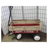 Traveler Radio Flyer Wagon w Rails Drain Holes
