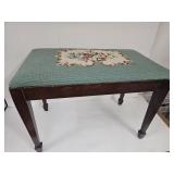 Vintage Victoria Wooden Vanity Stool 25 x 14 x 17H