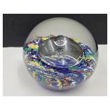 Dynasty Gallery Glass Paperweight with Bubble
