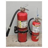 2 Fire Extenguishers
