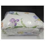 NEW Queen 102 x 112 Comforter