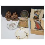 Indiana  Glass Plates, Ship bookends, Collecto pls