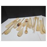 Lot Wooden Spoons & Utensils