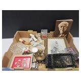 VTG Wall Decor, Cassettes, Angels, Shaving Brush+