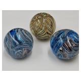 3 Dynasty  Art Glass Papereights