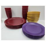 Newer Tupperware Plates, Salad Plates, Bowls +