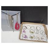 Costume Necklaces Bracelets & Earrings